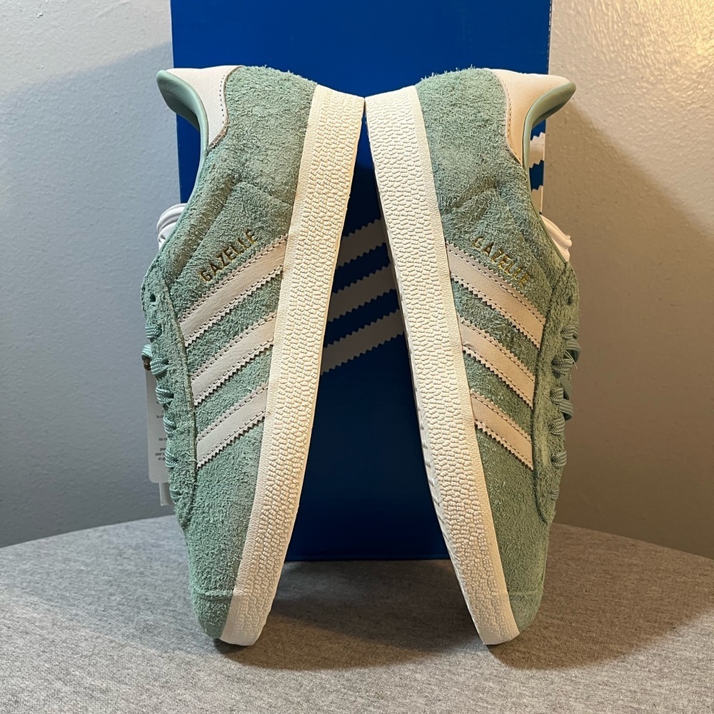 Adidas Classic Gazelle Suede Sneaker Hazy Green Women's Shoe Size 7 IG4393​​ - Picture 7 of 12